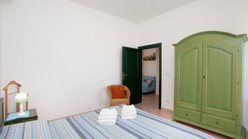 2 chambres, fer et planche Ă repasser, Wi-Fi gratuit, draps fournis