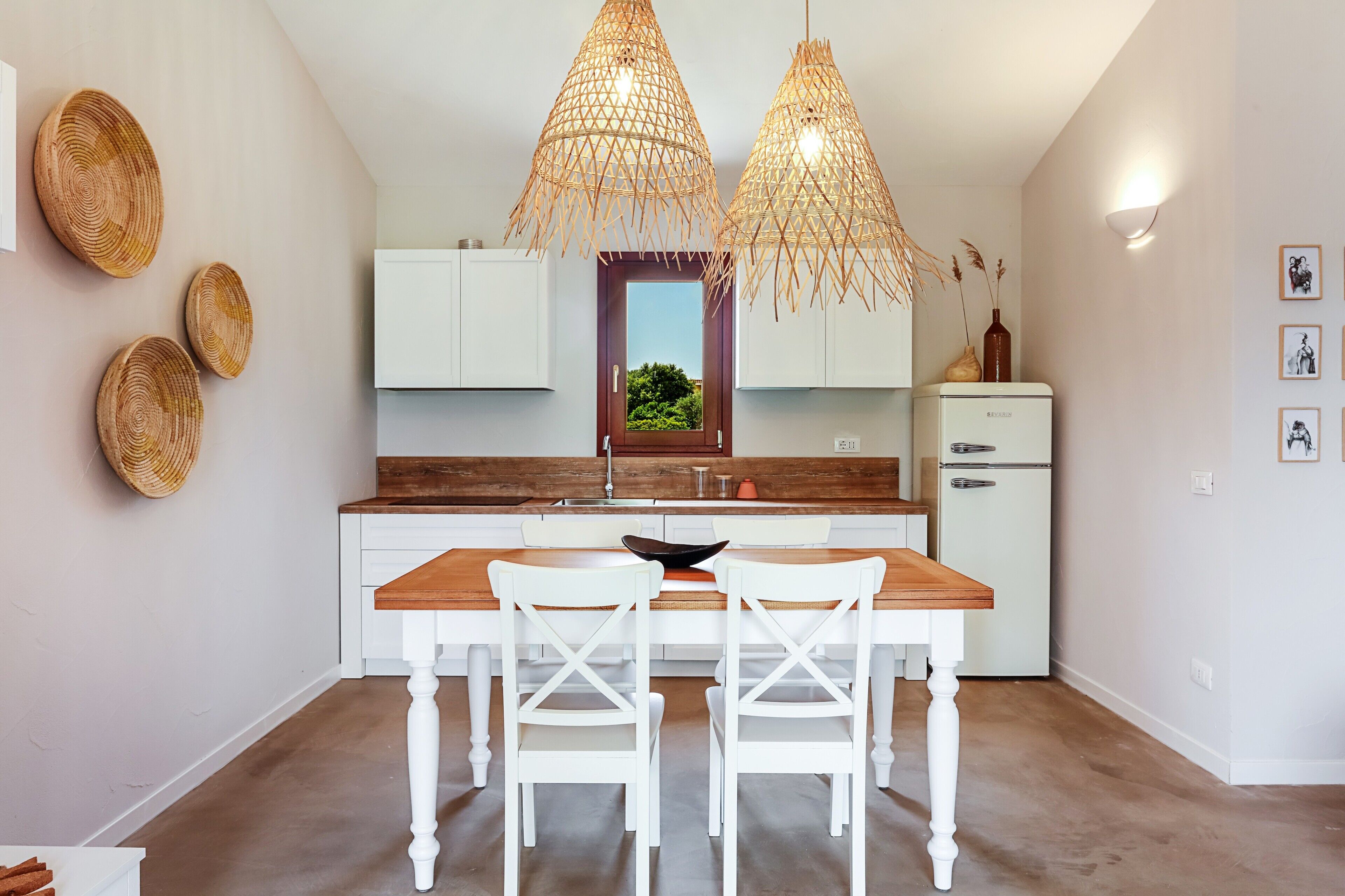 Fridge, stovetop, dishwasher, electric kettle