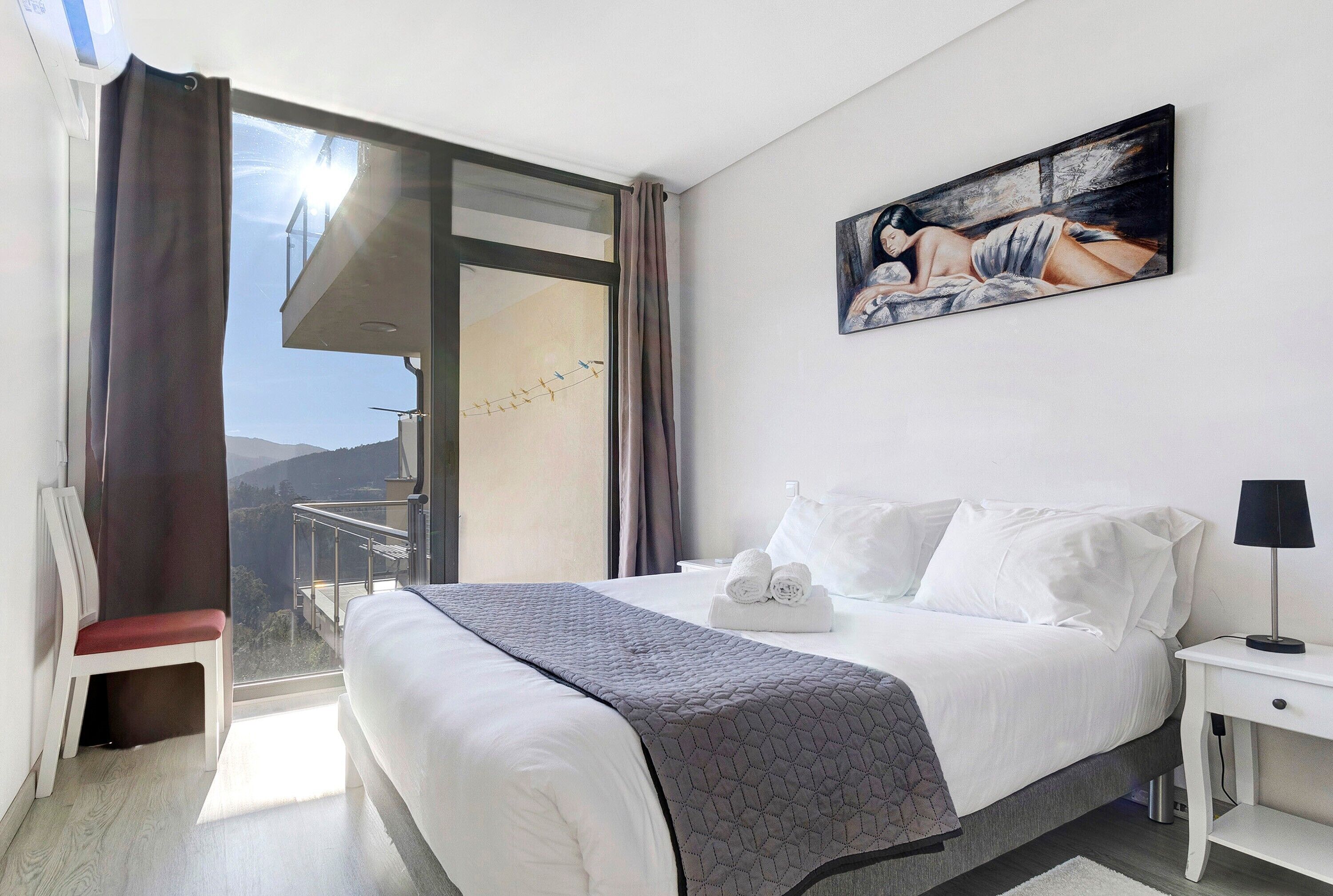 2 sovrum, strykjärn/strykbräda, gratis wi-fi och sängkläder