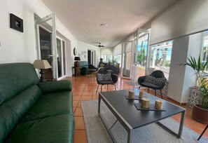 TV, fireplace - Casa Harriet with Pool, Terrace and WiFi (Mijas Pueblo)