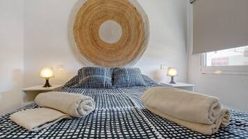 1 quarto, Wi-Fi de cortesia, roupa de cama