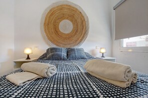 1 quarto, Wi-Fi de cortesia, roupa de cama