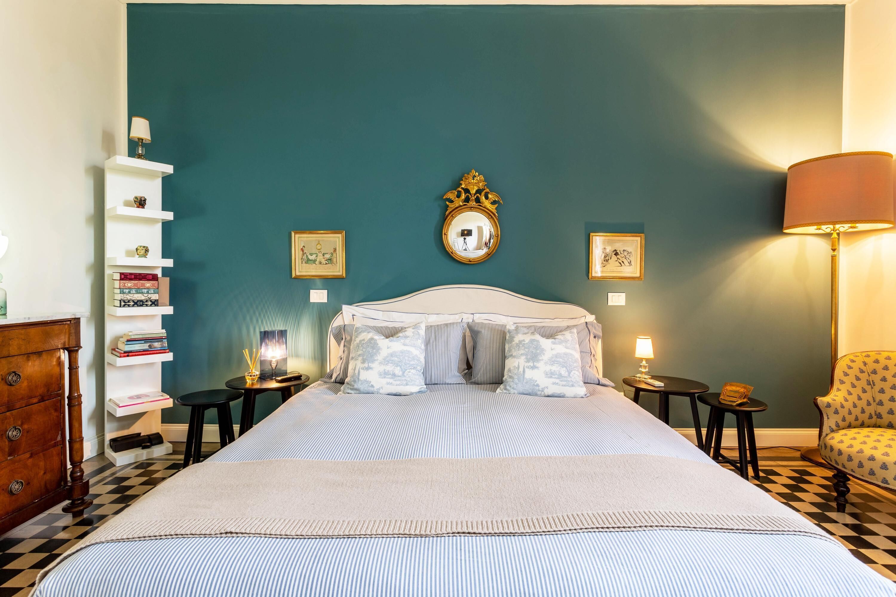 Elegant apartment in the Isola area