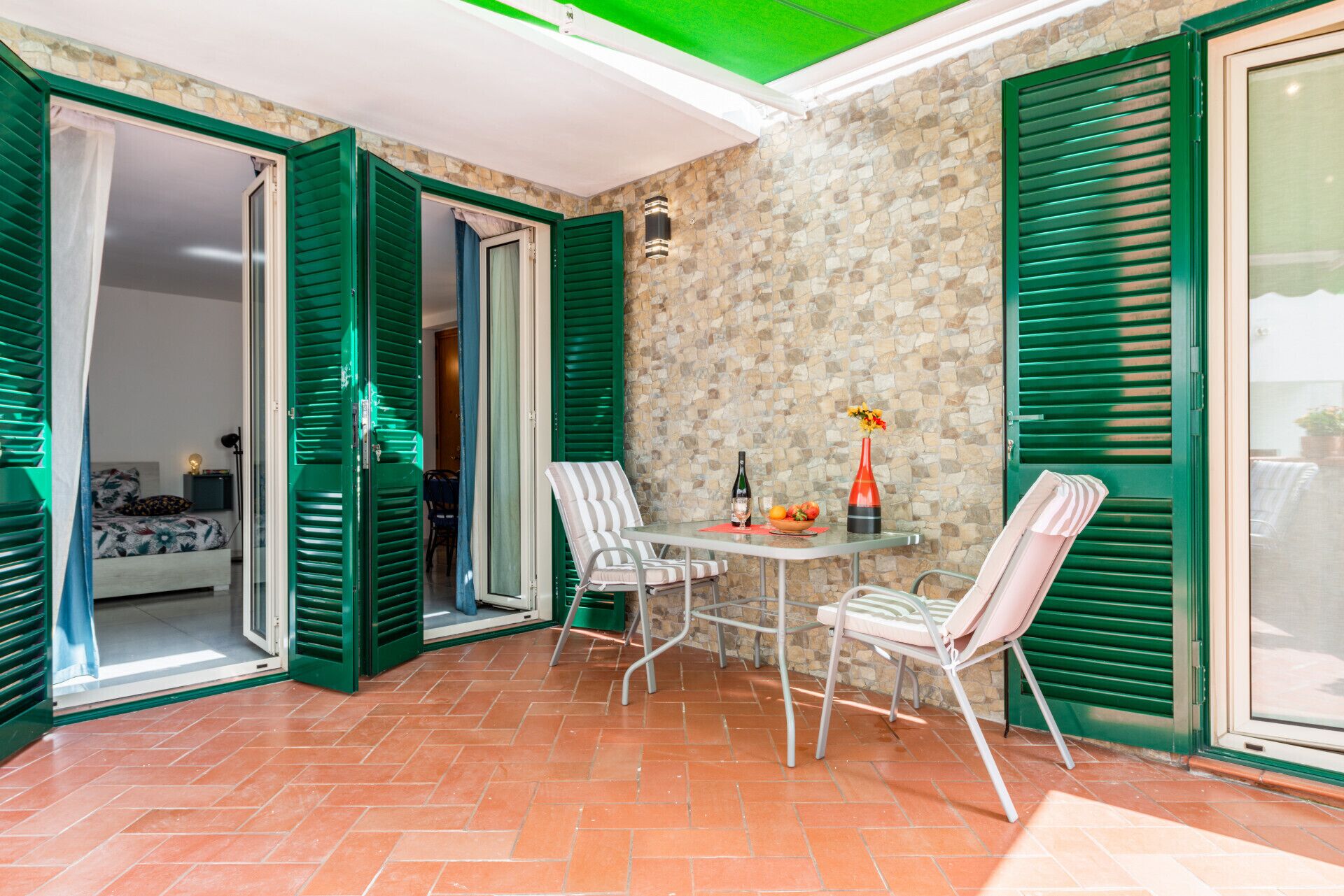 The Blu Apt with terrace 700 meters from the station