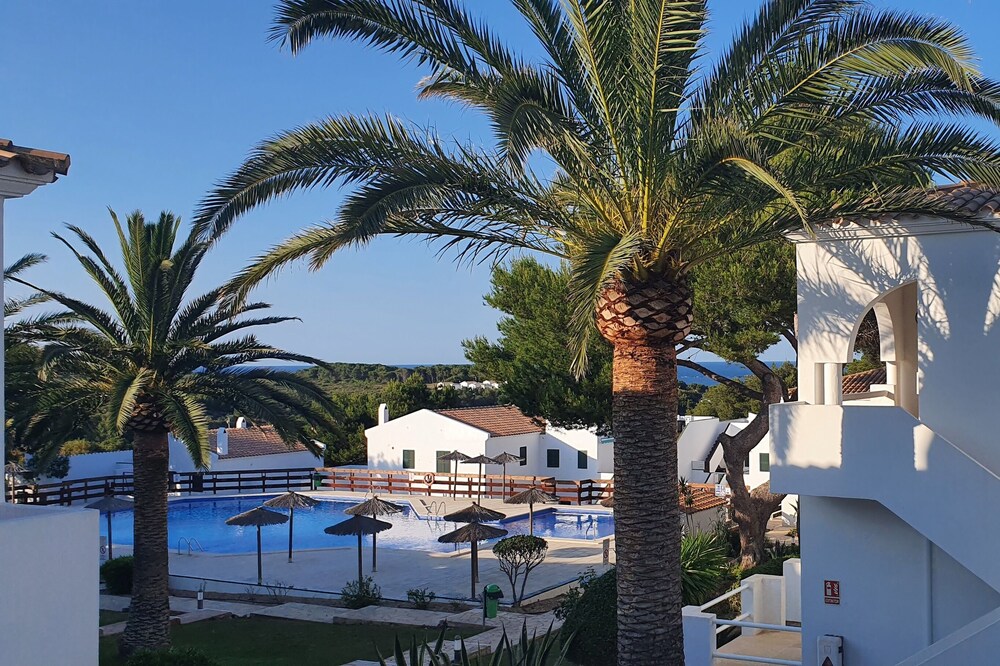 Lovely Apartment, Pool, Two Terraces