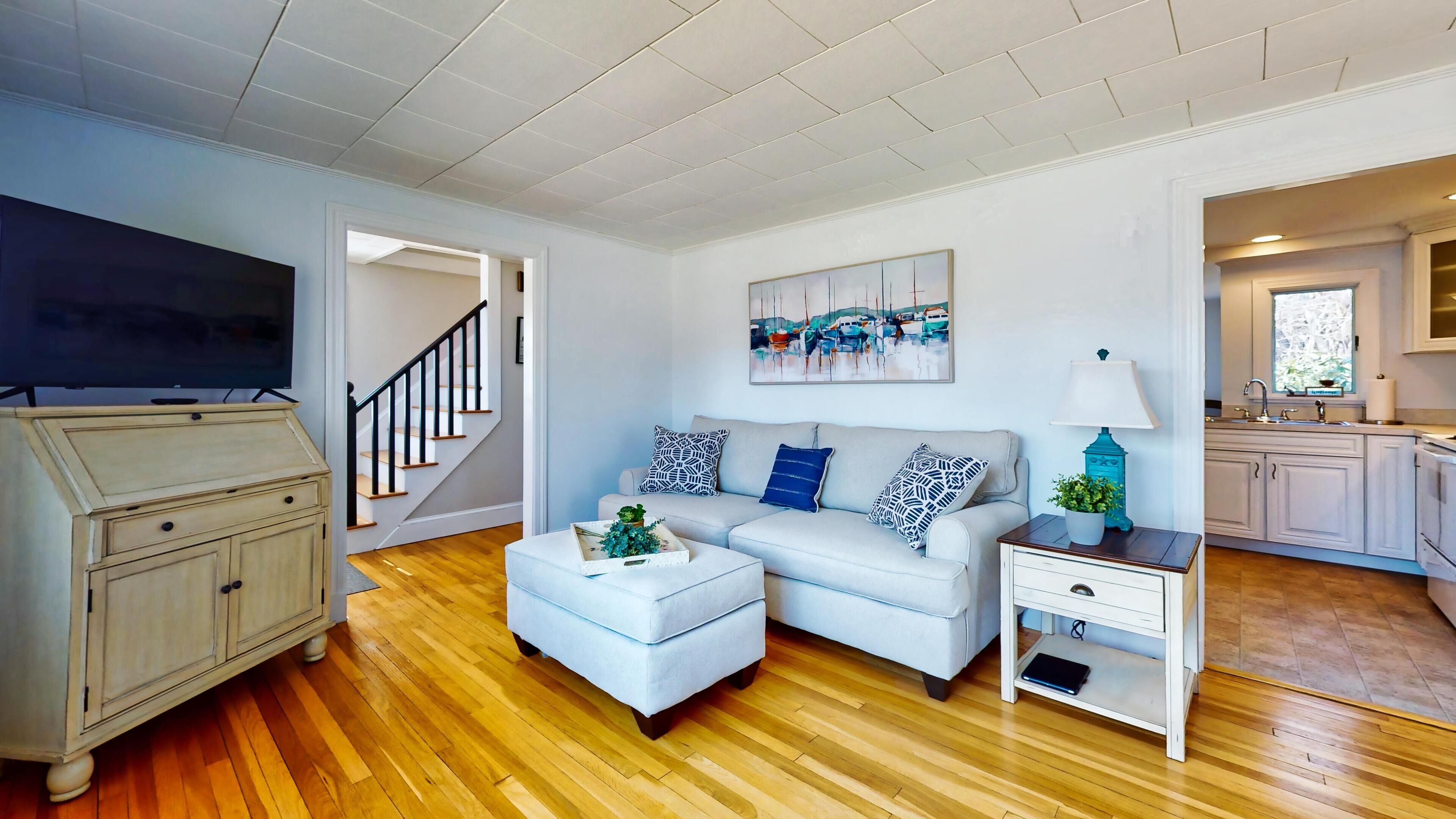 Dreamy Days | Cozy Coastal | 3-minute drive to beach | Bayley Vacation Rentals