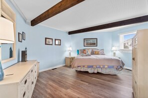 4 Schlafzimmer, Bügeleisen/Bügelbrett, kostenloses WLAN