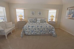 4 chambres, fer et planche à repasser, Wi-Fi, draps fournis