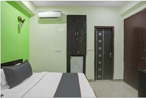 9 bedrooms, WiFi