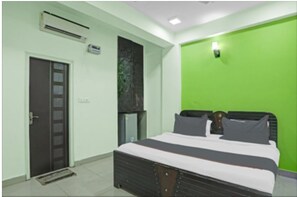 9 bedrooms, WiFi