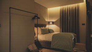 Double Room, 1 King Bed, Balcony, Vineyard View