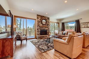 TV, fireplace, offices