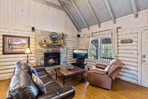 Smart TV, chimenea
