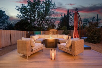 Hot Tub + Sauna • 3 King Suites • Cold Plunge • Top 1% Sedona Spa Retreat