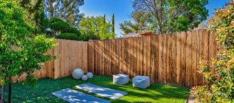 Prickly Pear Retreat: Hot Tub, Sauna, Fire Pit, Game Room, & EV Charger