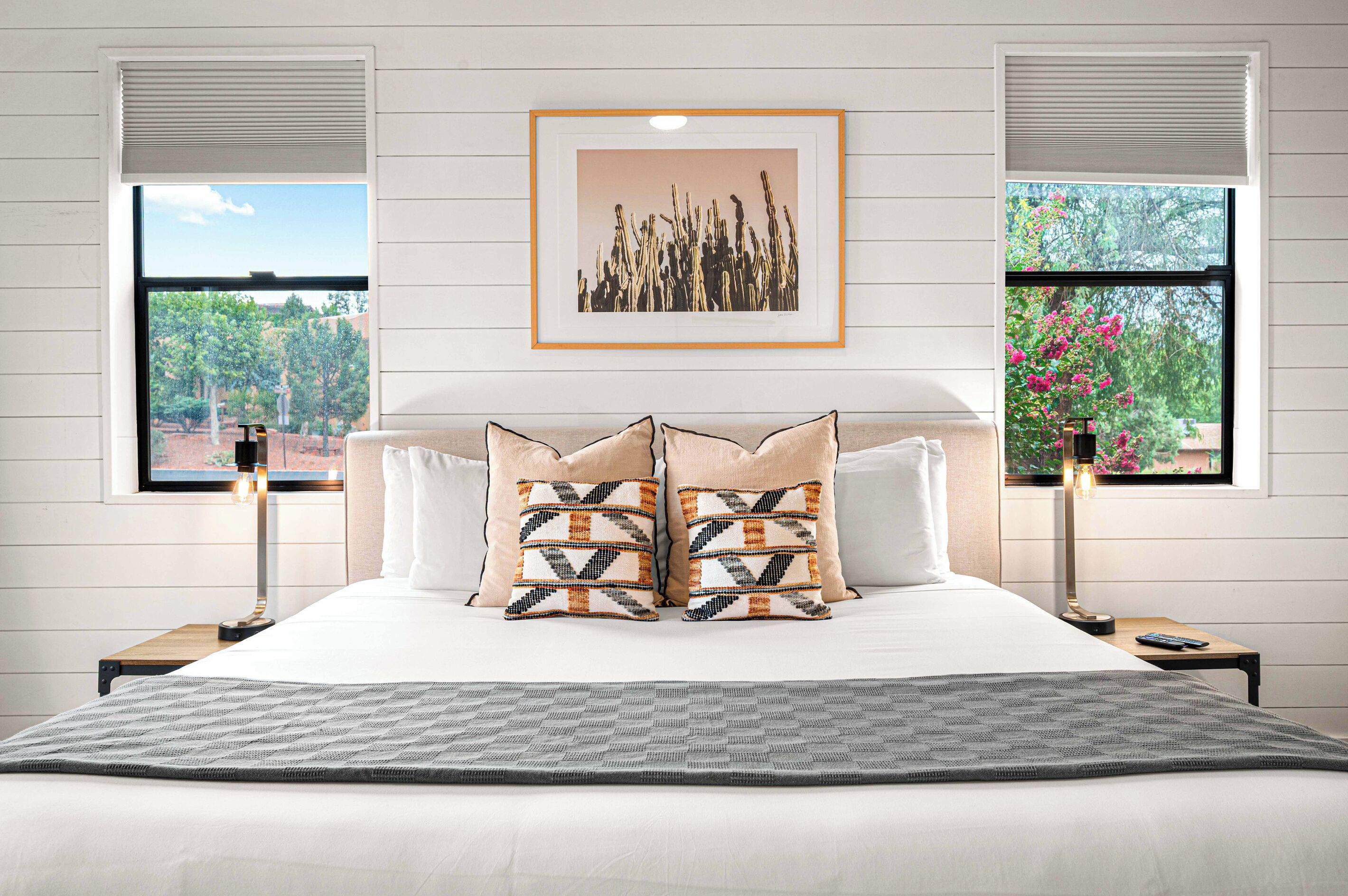3 Schlafzimmer, Schreibtisch, Bügeleisen/Bügelbrett, Reisekinderbett