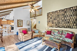 Televisie, een dvd-speler, boeken en een muziekbibliotheek