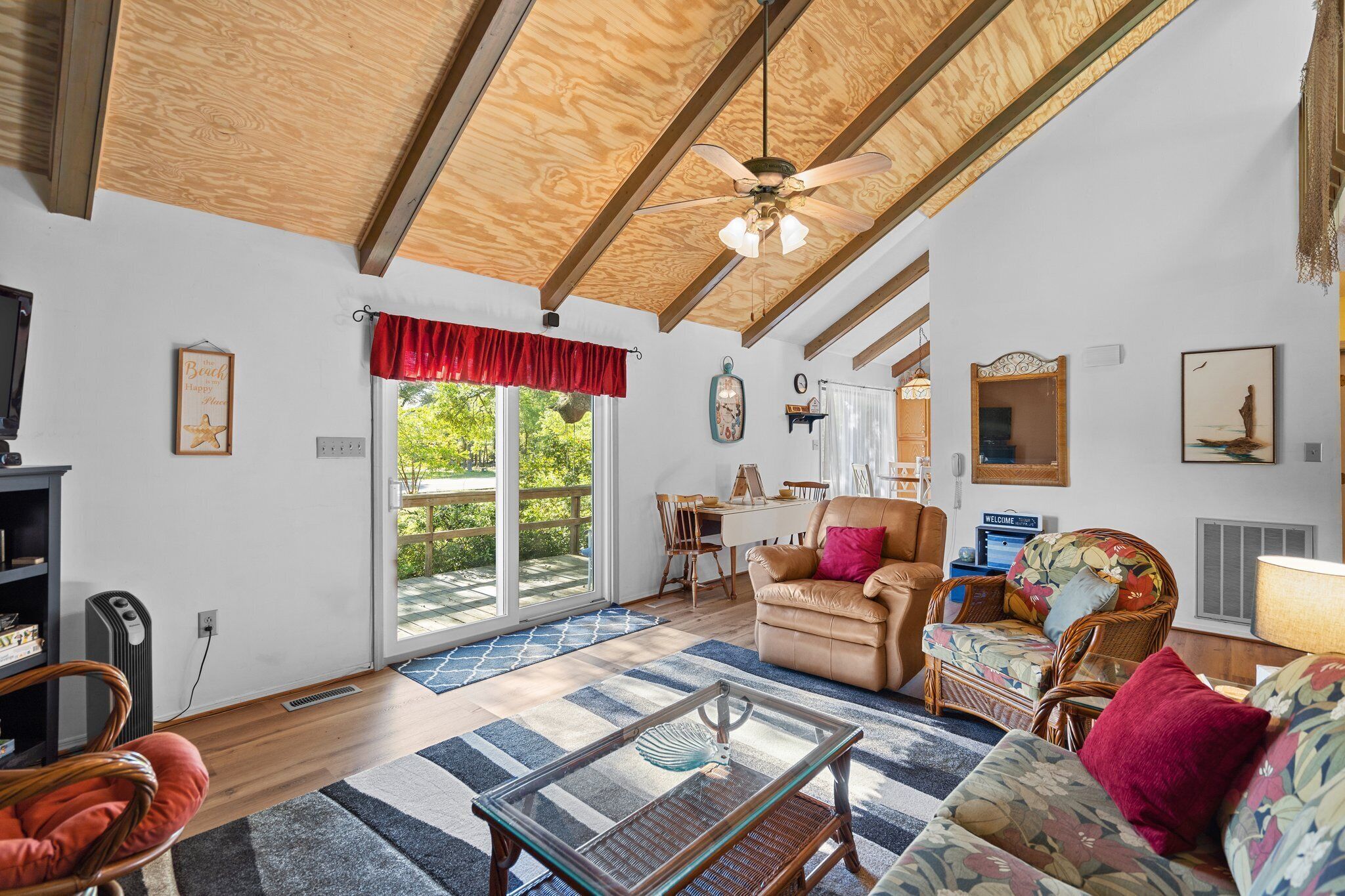 Three bedroom home just 5 minute walk to the beach.