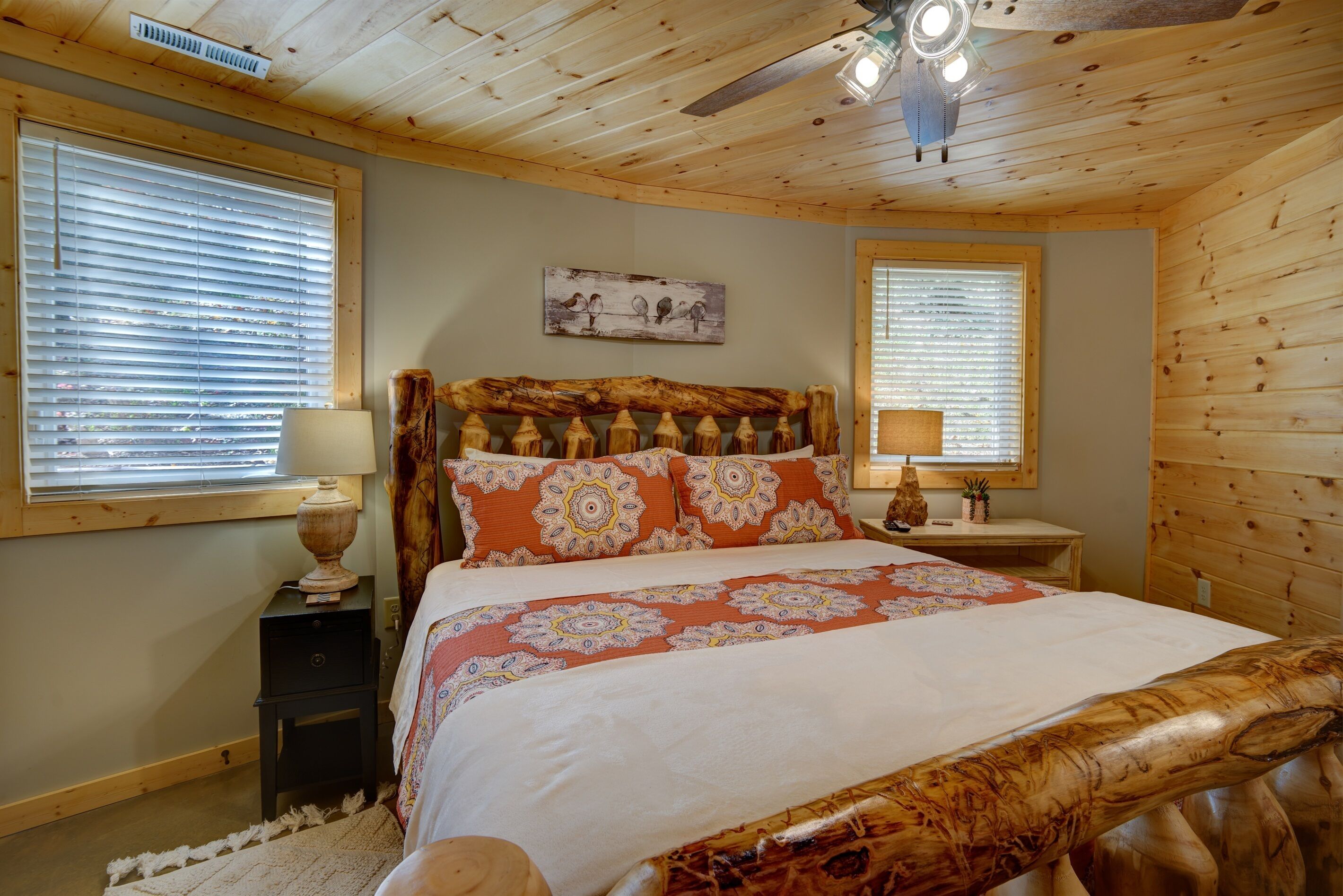 2BR Luxury Yurt w/Hot Tub in Scenic WNC Mountains