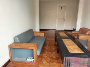 Lobby sitting area - Mumtaz Syariah Homestay Airport Juanda (Sidoarjo)