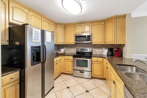 Fridge, microwave, oven, stovetop