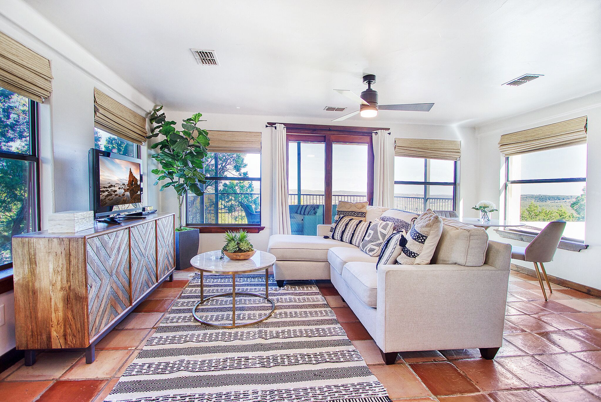 La Cabana at Casa Escondida. Hill Country Luxury for couples.