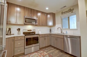 Condo, 2 habitaciones | Cocina privada