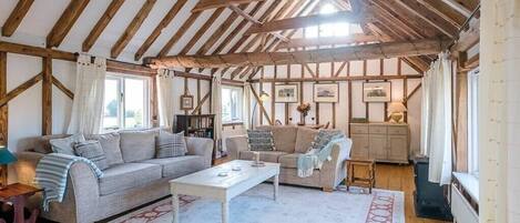 Fernseher, Tischfußball