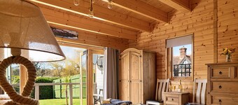 Finest Retreats | Garden Lodge