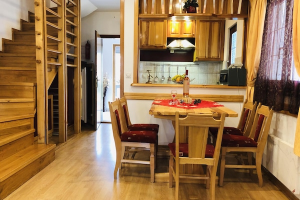 Refrigerador, placa de cocina, utensilios de cocina, isla de cocina