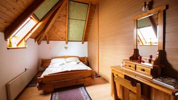 舒適單棟房屋 | 2 間睡房、房內夾萬、書桌、遮光窗簾/窗簾