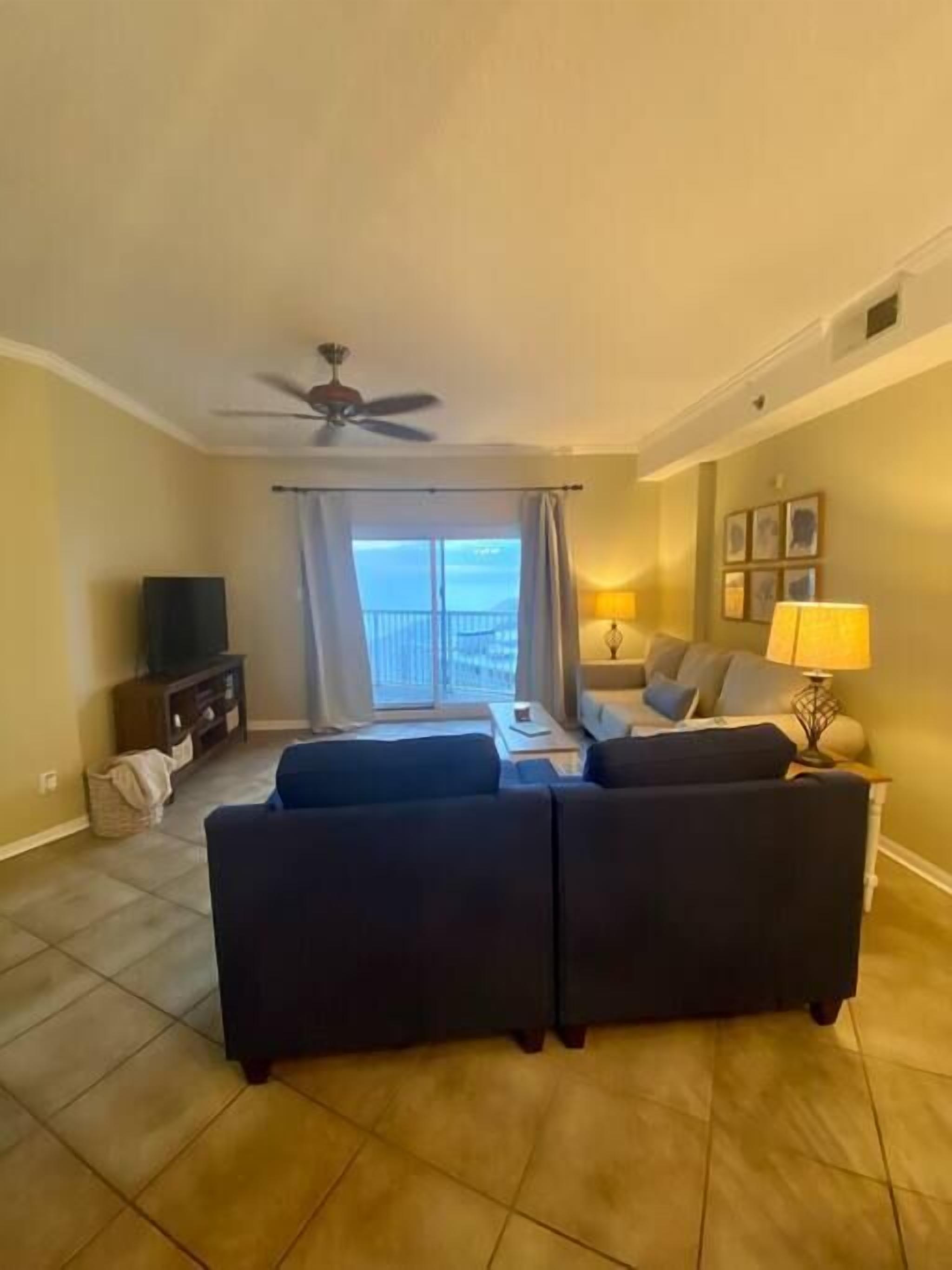 Beachfront Condo with Spectacular Views!