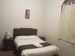 Classic Single Room | Free WiFi, bed sheets - EL MONARCA AREQUIPA (Arequipa)