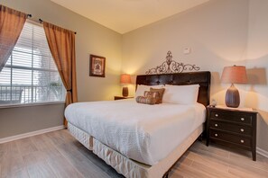 3 bedrooms, iron/ironing board, WiFi, bed sheets