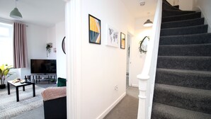Interior - Kingsway House by Tŷ SA (Newport)
