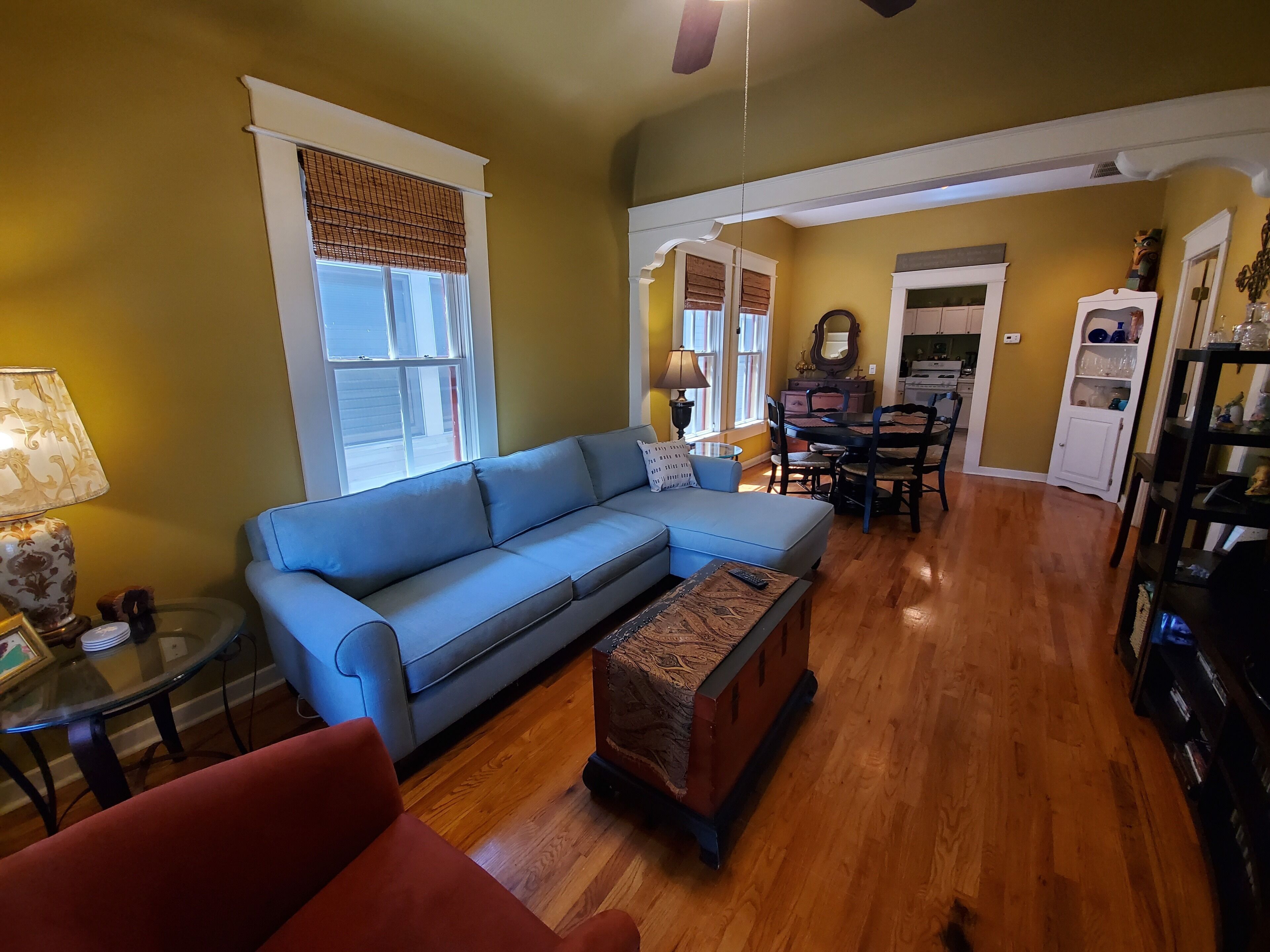 Urban Bungalow ... Close to EVERYTHING!!!