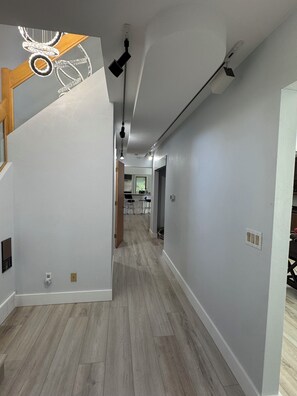 Interior - Large Custom Home with firetable, river access, Smart TV's, yard games and more (Rockford)