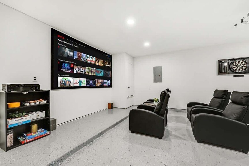 Glamorous 4br/2.5b Home With Pool, Game Room & Fire Pit - 森尼韋爾