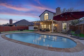Pool - Glamorous 4BR/2.5B Home with Pool, Game Room & Fire Pit (Mesquite)