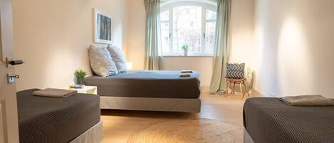 2 chambres, fer et planche Ă repasser, Wi-Fi, draps fournis