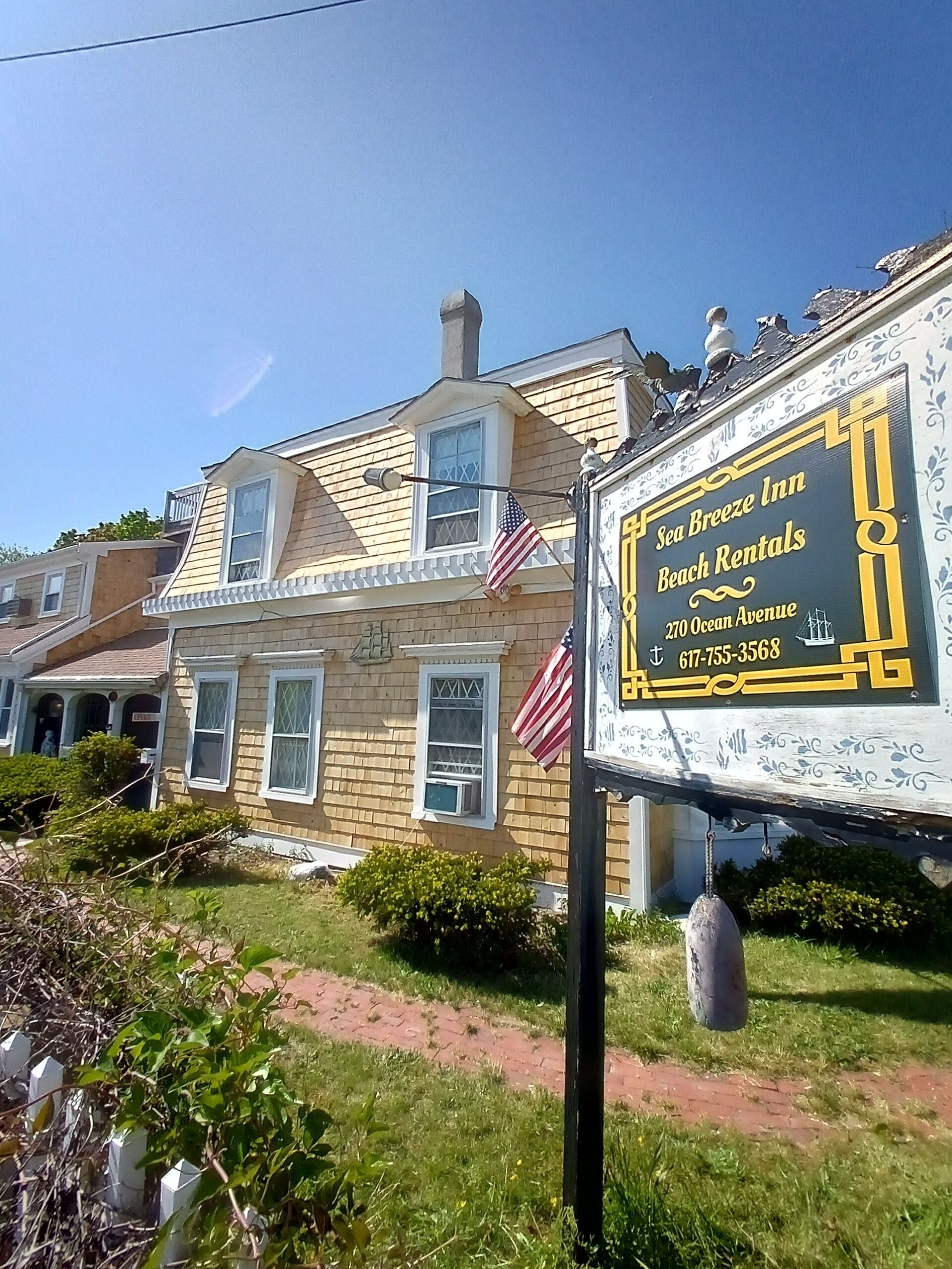 Walk to beach 3 bed 2 bath