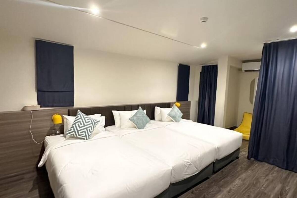 In-room safe, desk, blackout drapes, free WiFi