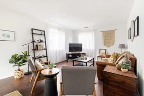 Living area - NEW! Cozy and bright 3-bedroom getaway (Minutes from downtown) (Denver)