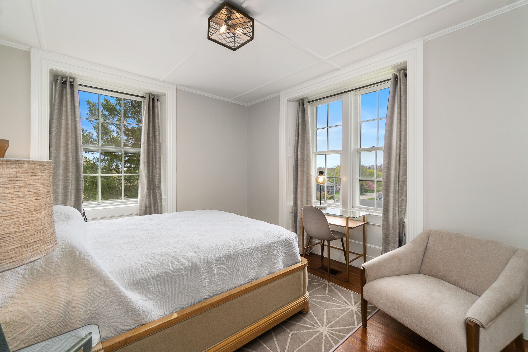 3 habitaciones, escritorio y wifi gratis 