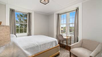 3 bedrooms, desk, free WiFi