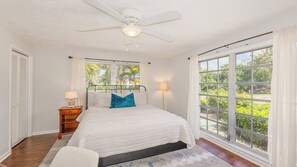 4 chambres, fer et planche à repasser, Wi-Fi gratuit, draps fournis