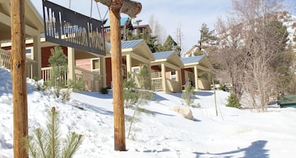 Mt. Lemmon Village Cabin #4