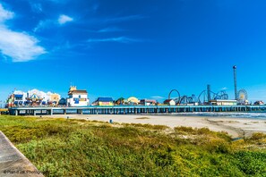 靠近海滩、沙滩毛巾