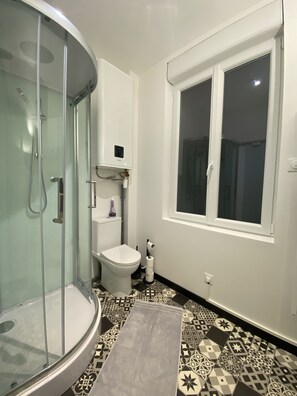 Douche, séchoir à cheveux