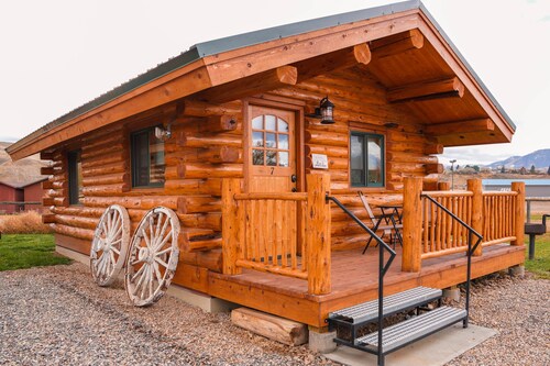 The Ranch House Cabin at J&J Cabins